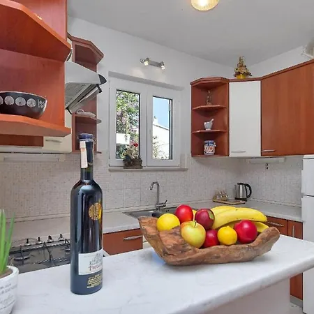 Smiljka דירה מאקרסקה